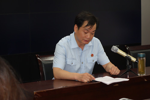 4、天门法院党组书记、院长袁溥讲话.JPG