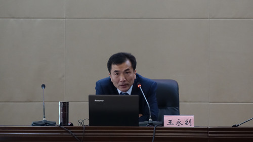王永副老师作专题报告.jpg